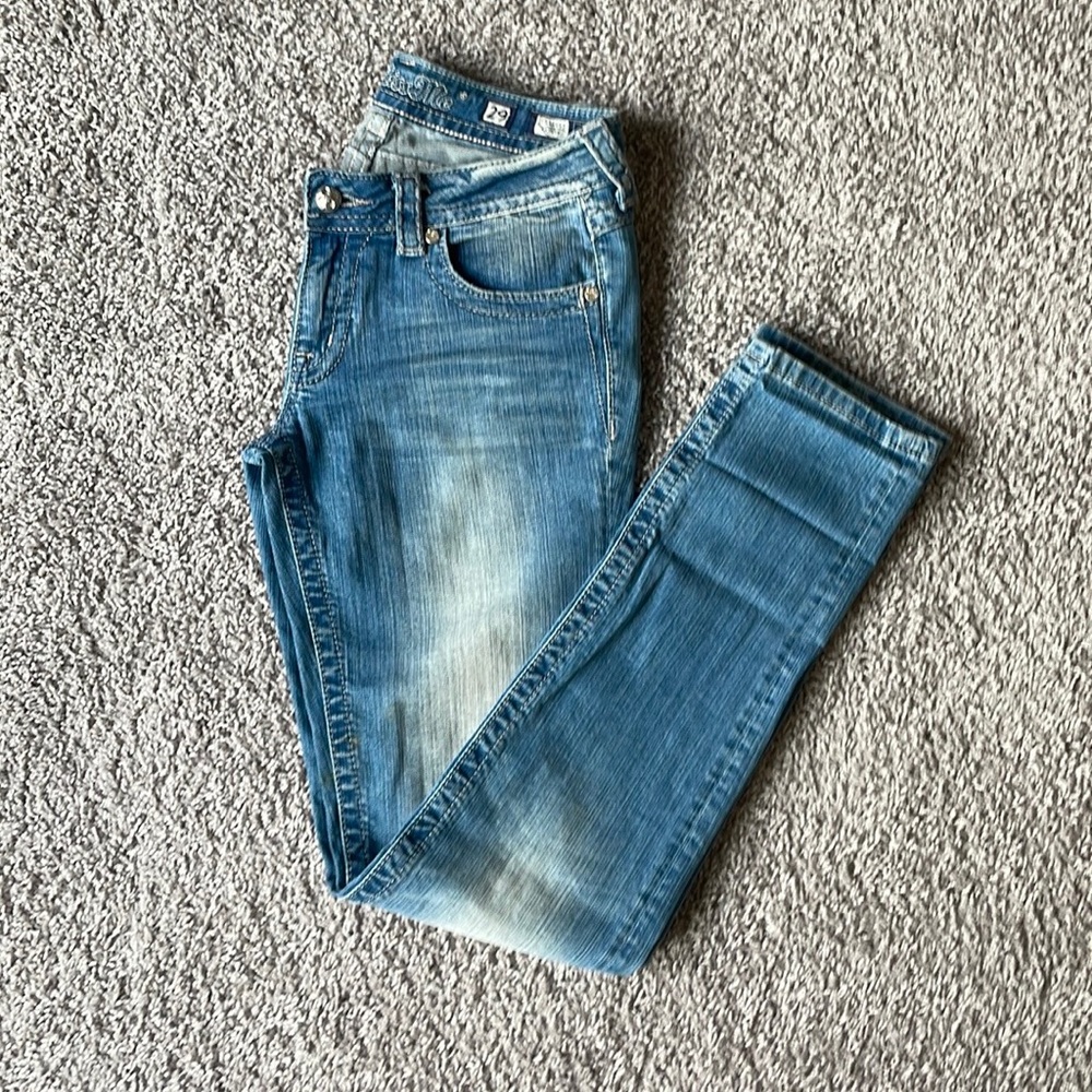 Miss Me Easy Capri size 26.